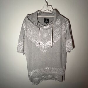 MAKOBI Short-Sleeve Pullover Hoodie Sweatshirt